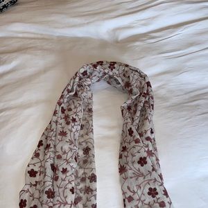 Women’s scarf from Mongolia